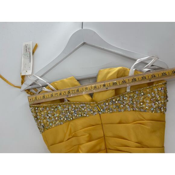 NWT Tony Bowls Le Gala Vintage Dress Womens 6 Gold Tiered Ruffles Sequin Gown - Picture 16 of 16